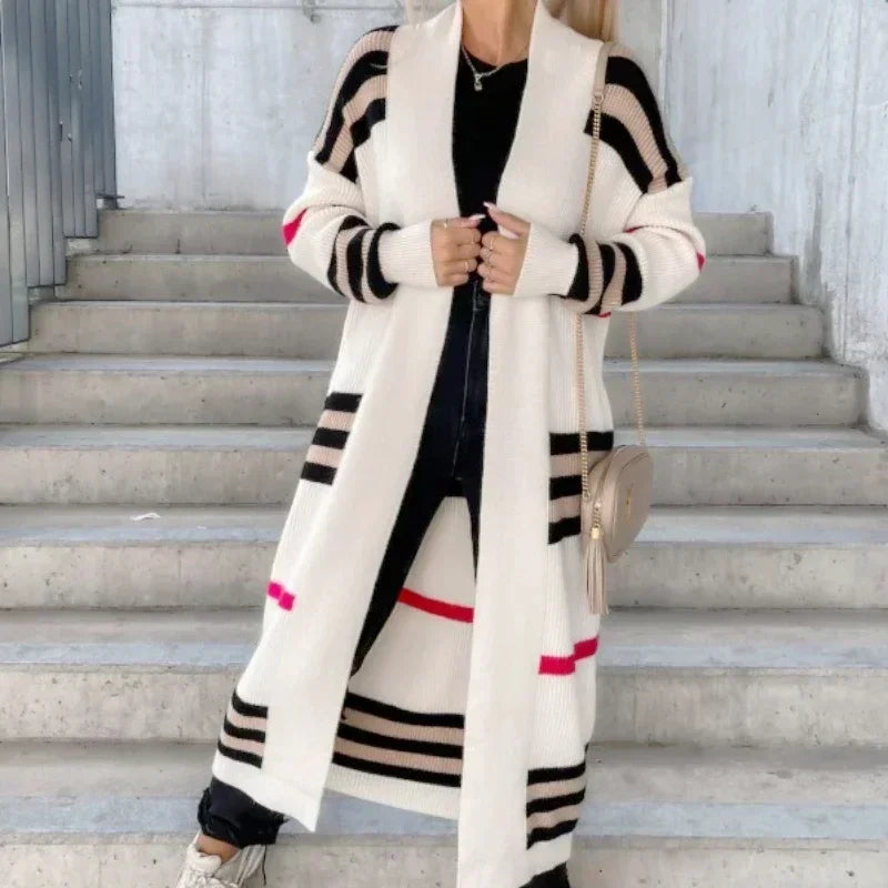 Cardigan elegante a rayas: confort y estilo asegurados