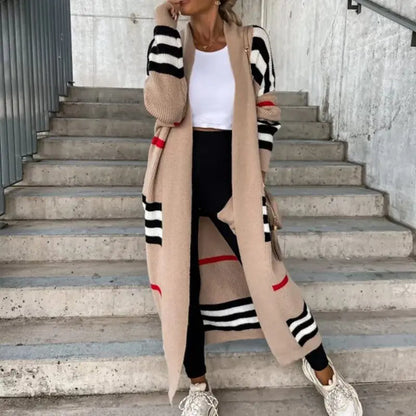 Cardigan elegante a rayas: confort y estilo asegurados 